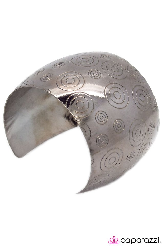 Paparazzi ♥ Bulls Eye - Black ♥ Bracelet