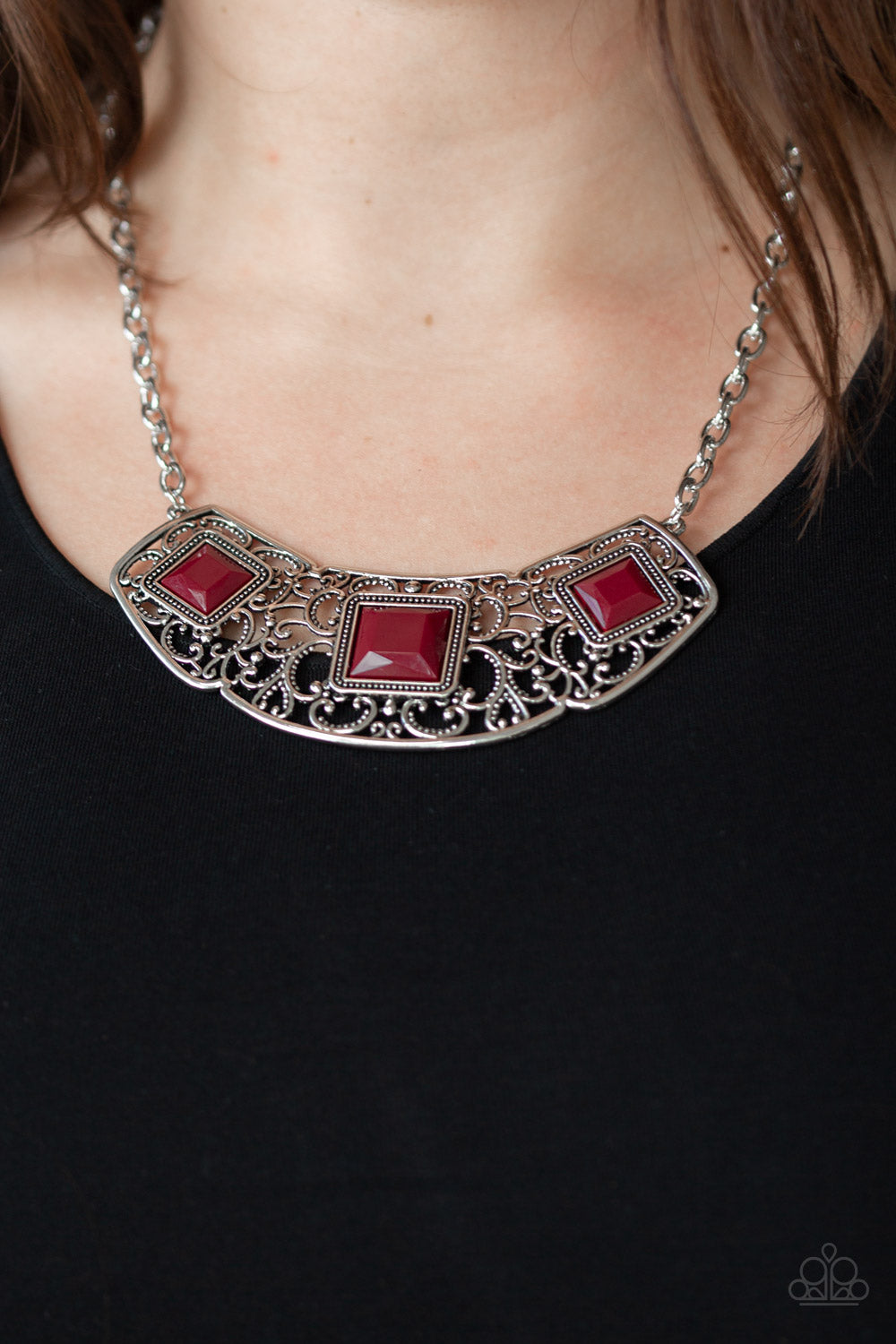 Paparazzi ♥ Feeling Inde-PENDANT - Red ♥  Necklace