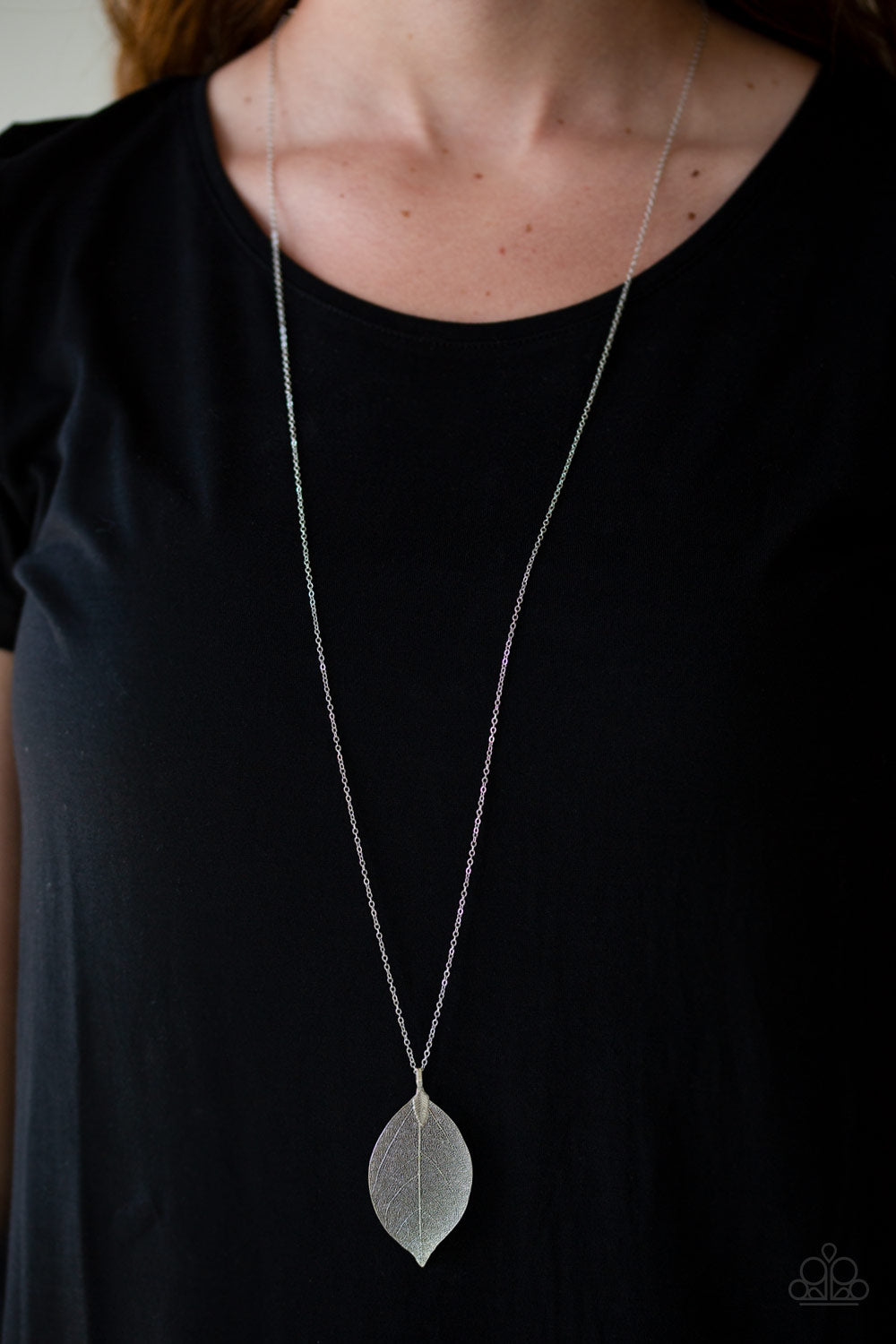 Paparazzi ♥ Fall Foliage - Silver ♥  Necklace