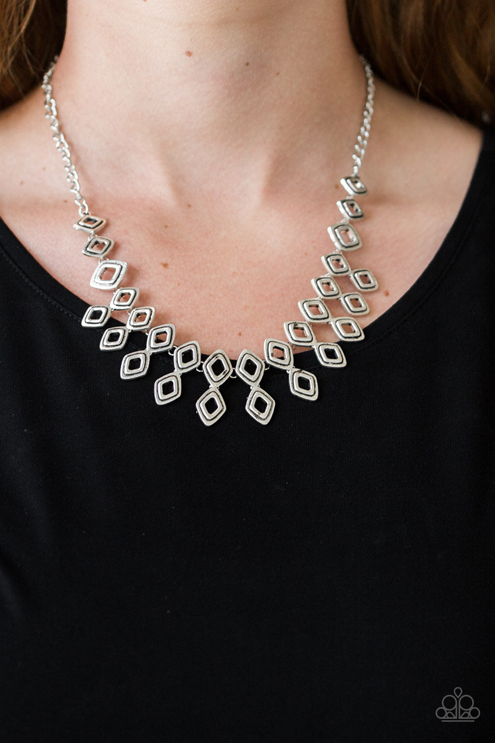 Paparazzi ♥ Geocentric - Silver ♥  Necklace