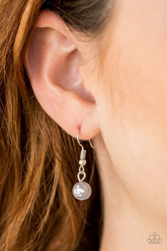 Paparazzi ♥ Put On Your Party Dress - Silver ♥ Necklace