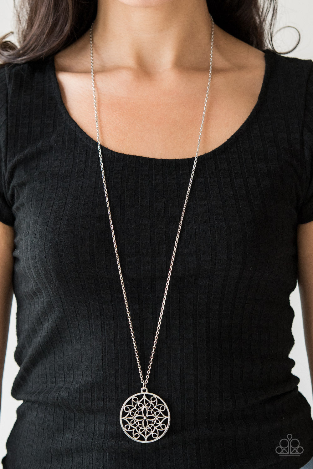 Paparazzi ♥ Mandala Melody - Silver ♥  Necklace