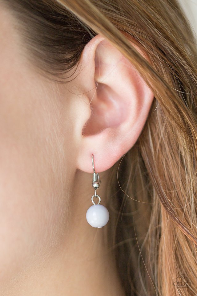 Paparazzi ♥ Summer Showdown - Silver ♥ Necklace