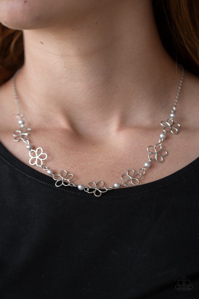 Paparazzi ♥ Always Abloom - Silver ♥ Necklace