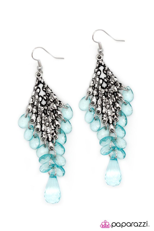 Paparazzi ♥ Make A Splash - Blue ♥ Earrings