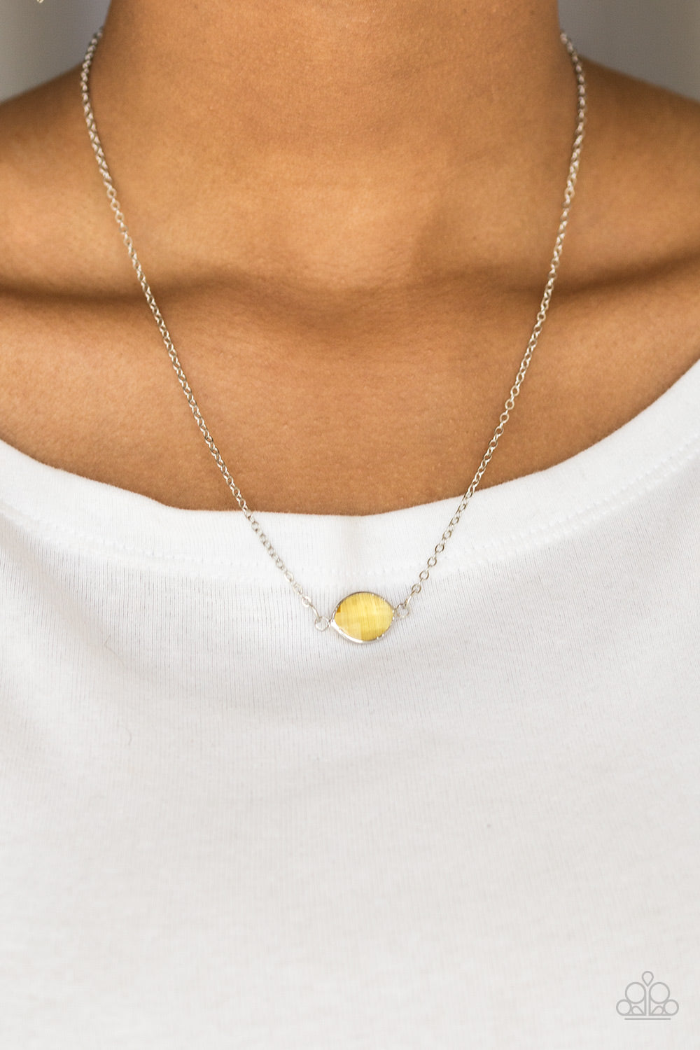 Paparazzi ♥ Fashionably Fantabulous - Yellow ♥  Necklace