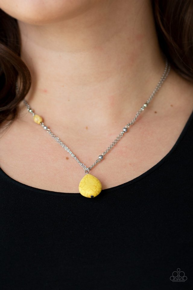 Paparazzi ♥ Peaceful Prairies - Yellow ♥ Necklace