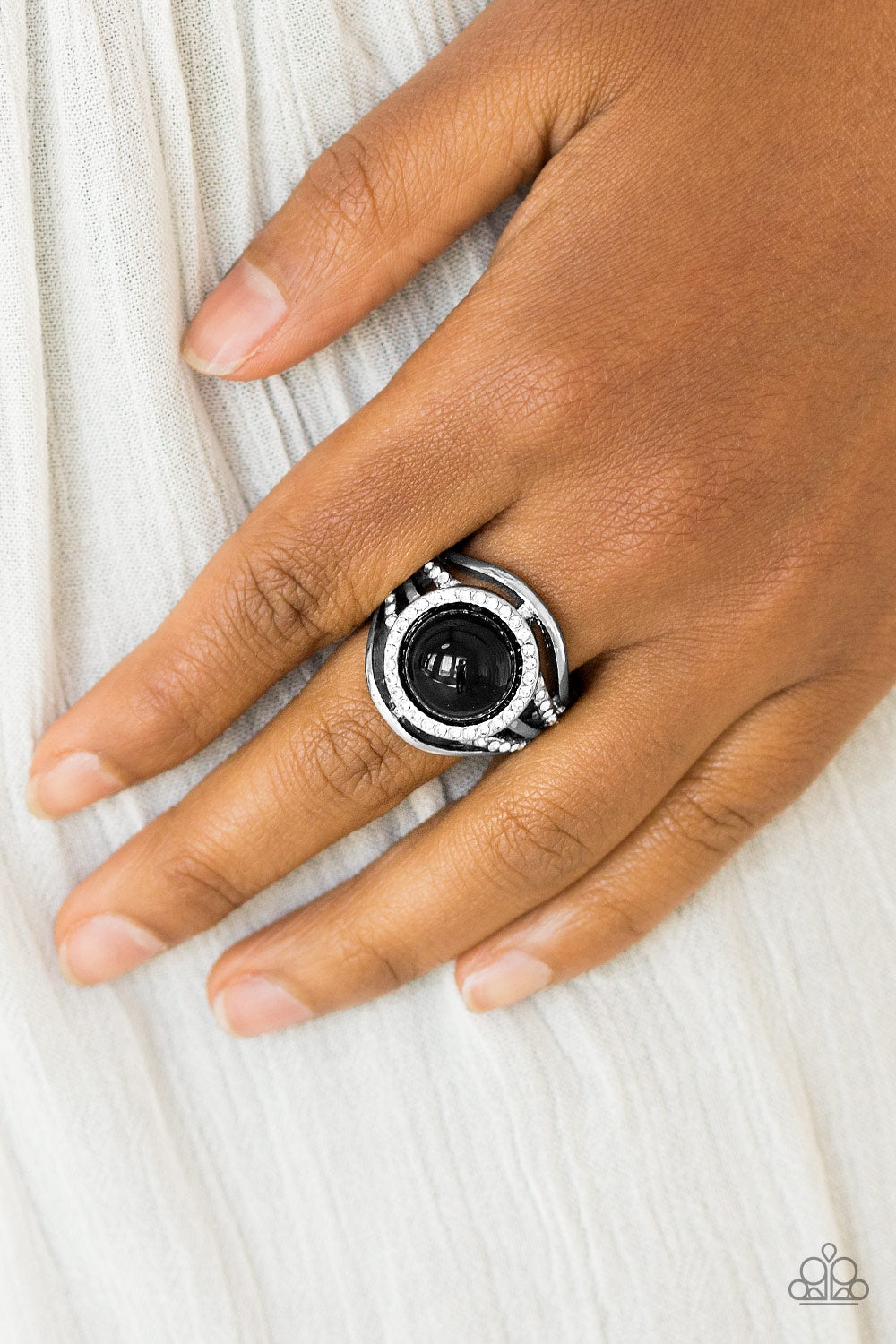 Paparazzi ♥ Pampered In Pearls - Black ♥  Ring