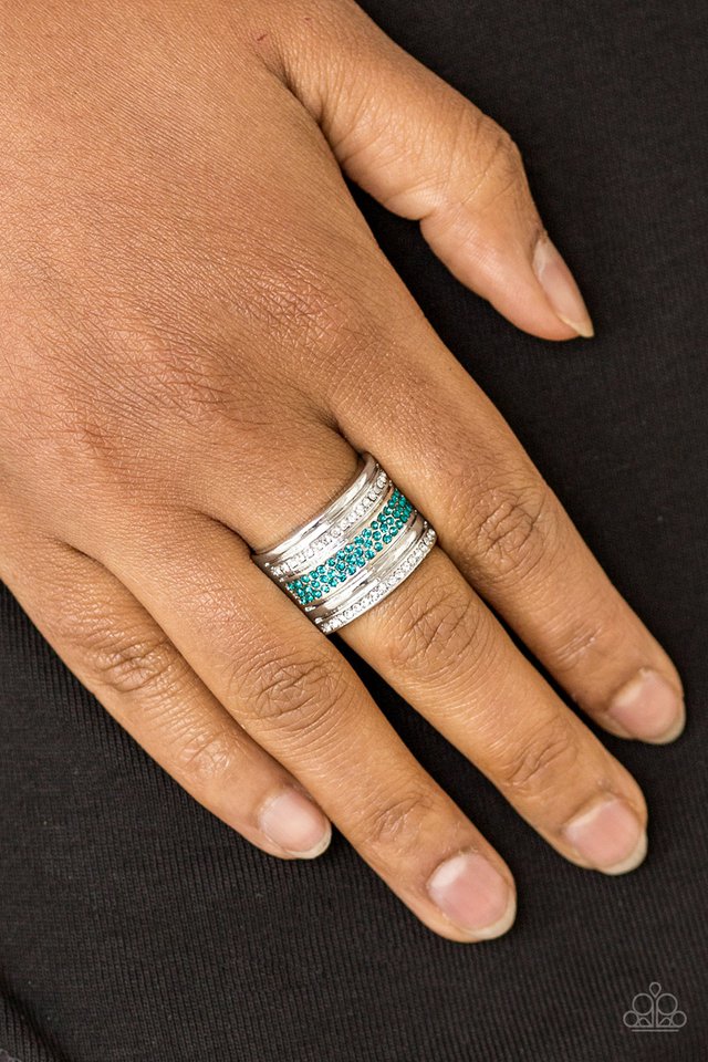 Paparazzi ♥ Top Dollar Drama - Blue ♥ Ring