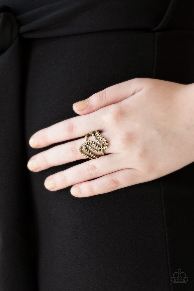 Paparazzi ♥ Make Waves - Brass ♥ Ring