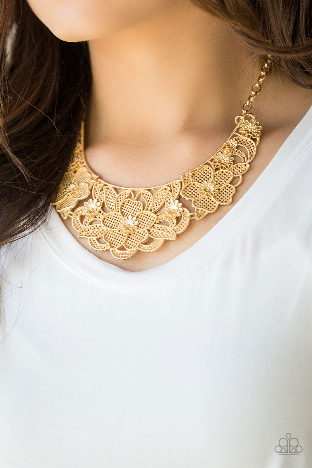 Paparazzi ♥ Petunia Paradise - Gold ♥  Necklace
