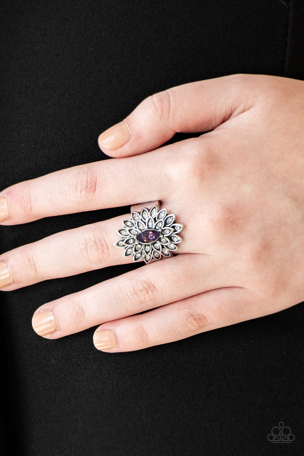 Paparazzi ♥ Blooming Fireworks - Purple ♥  Ring
