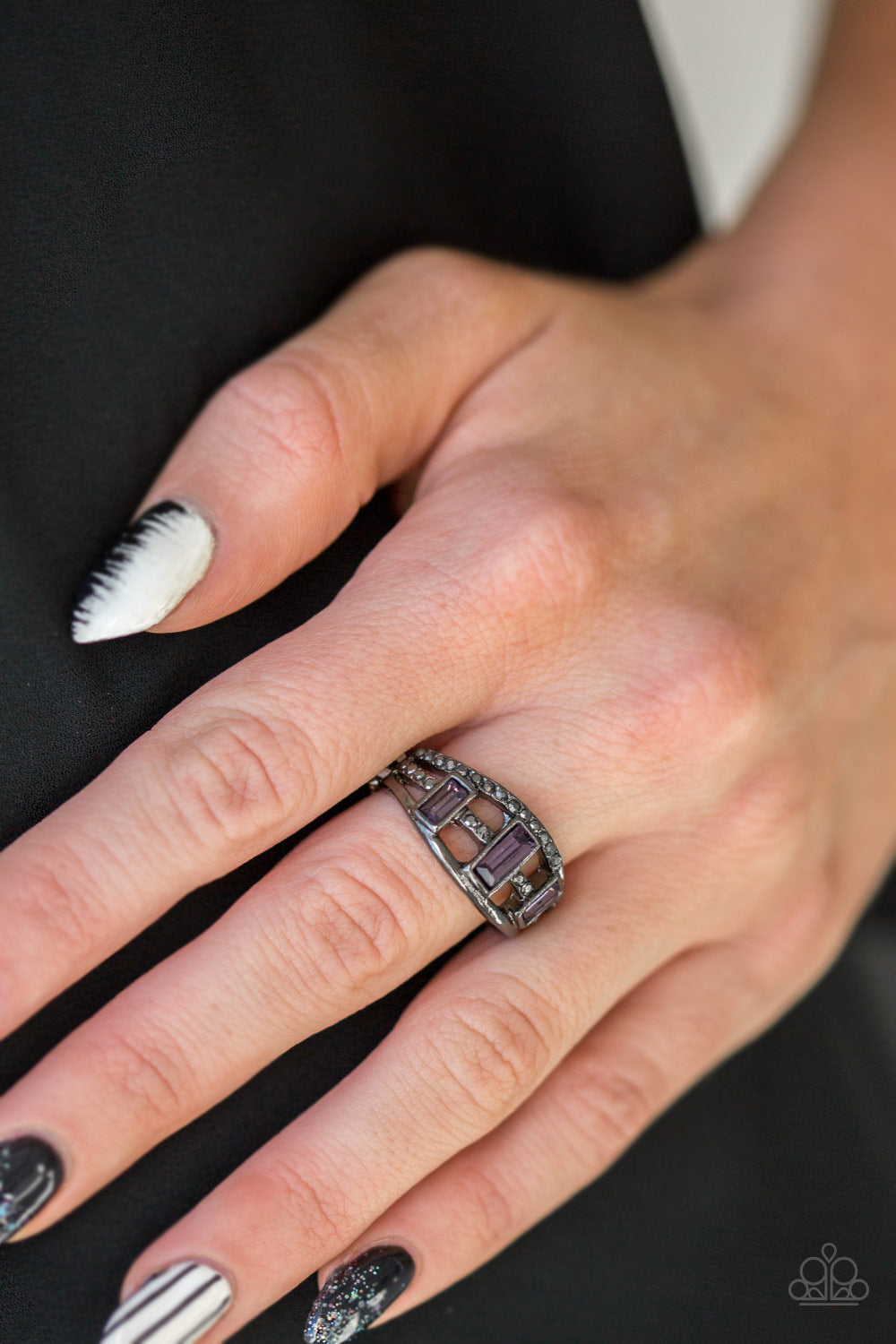 Paparazzi ♥ Noble Nova - Purple ♥  Ring