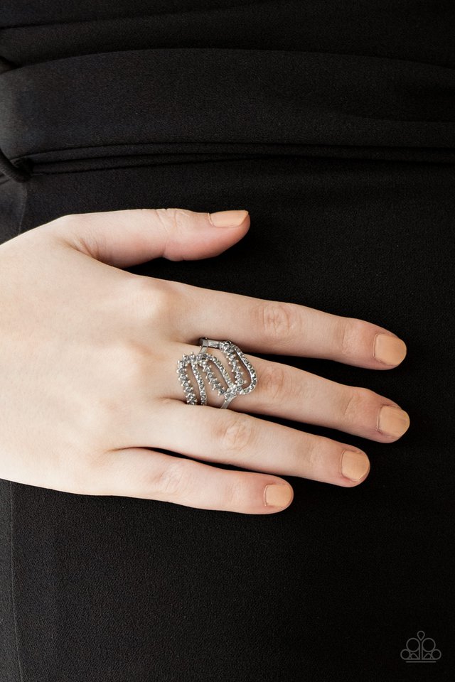 Paparazzi ♥ Make Waves - Silver ♥ Ring