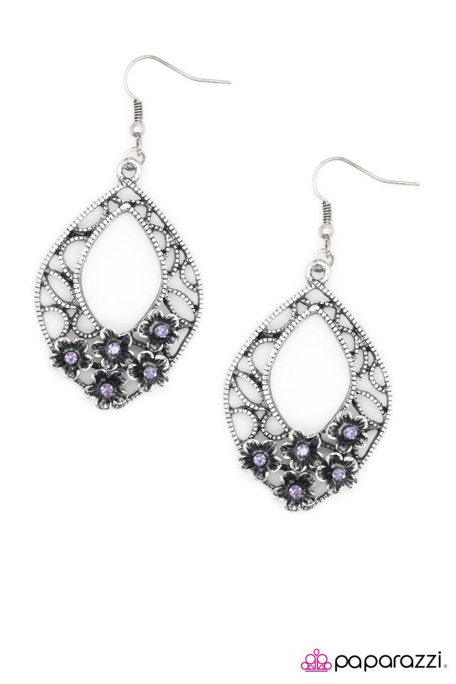 Paparazzi ♥ Garden Party - Purple ♥ Earrings