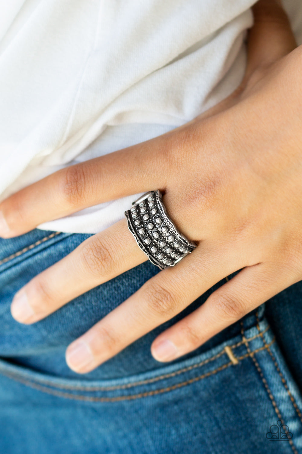 Paparazzi ♥ Call To Arms - Silver ♥  Ring