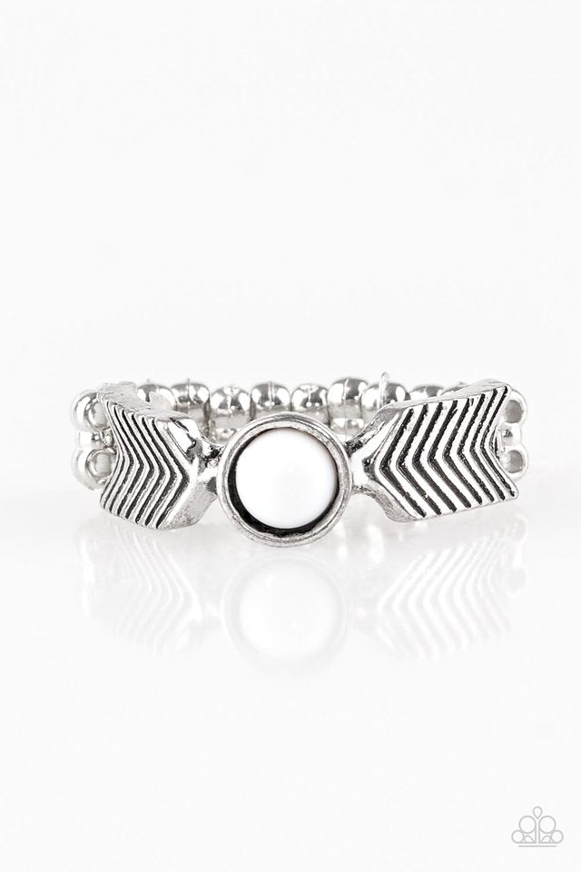 awesomely-arrow-dynamic-white-p4da-wtxx-074xx