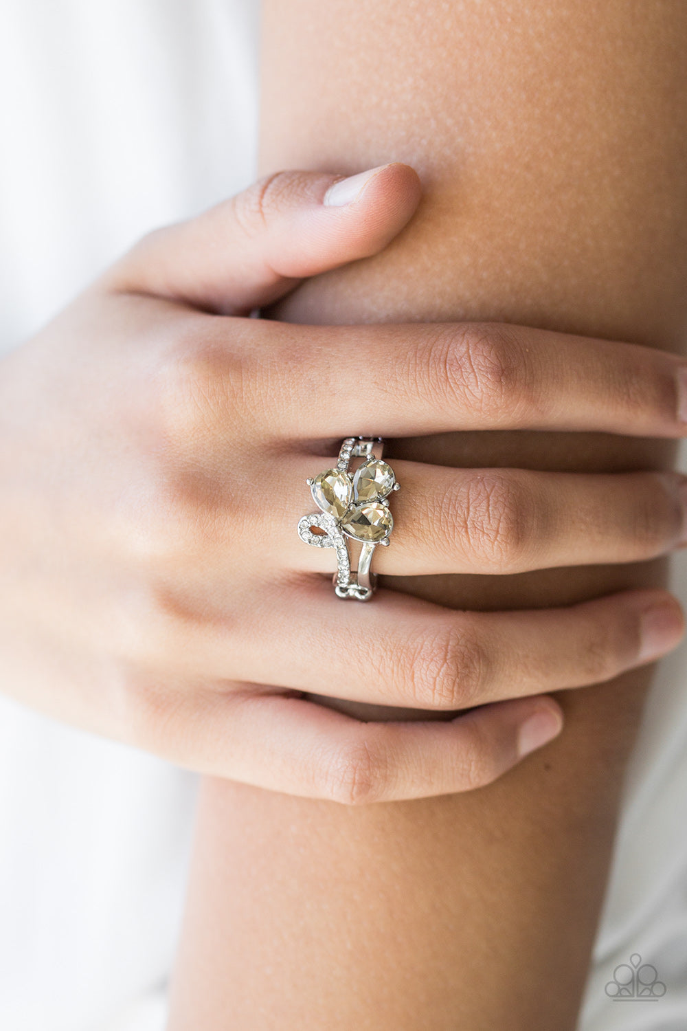 Paparazzi ♥ Friends In High-End Places - Brown ♥  Ring