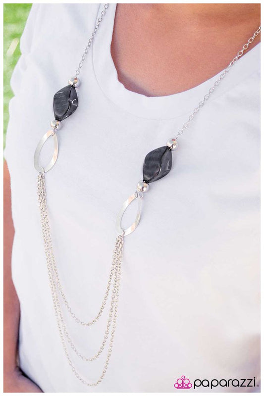 my-head-is-spinning-black-p2re-bkxx-003xx