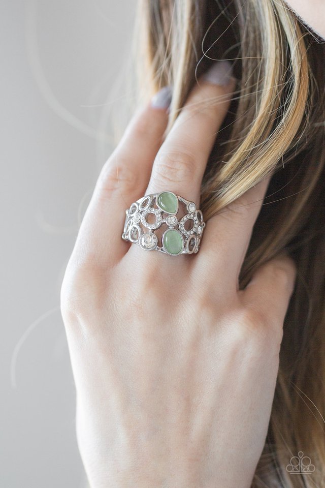 Paparazzi ♥ Summer Yacht - Green ♥ Ring