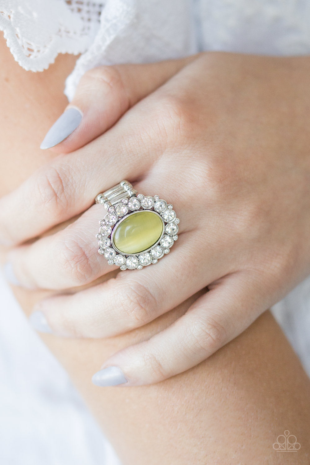 Paparazzi ♥ Cinderella Cinderella - Yellow ♥  Ring