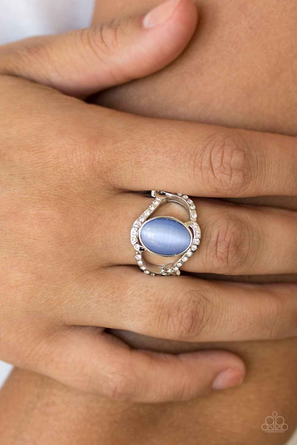 Paparazzi ♥ Moulin Moon - Blue ♥  Ring