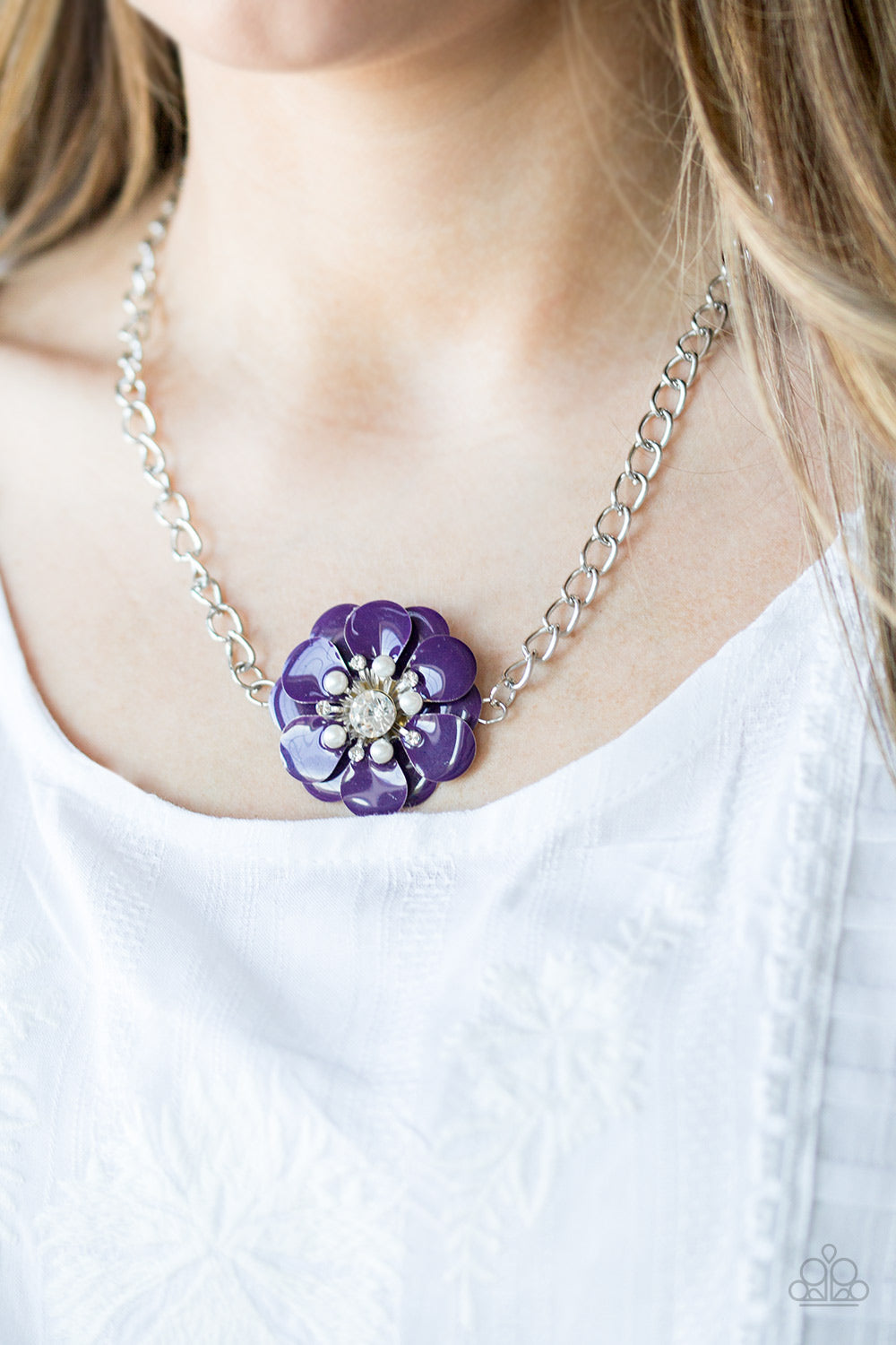 Paparazzi ♥ Hibiscus Hula - Purple ♥  Necklace