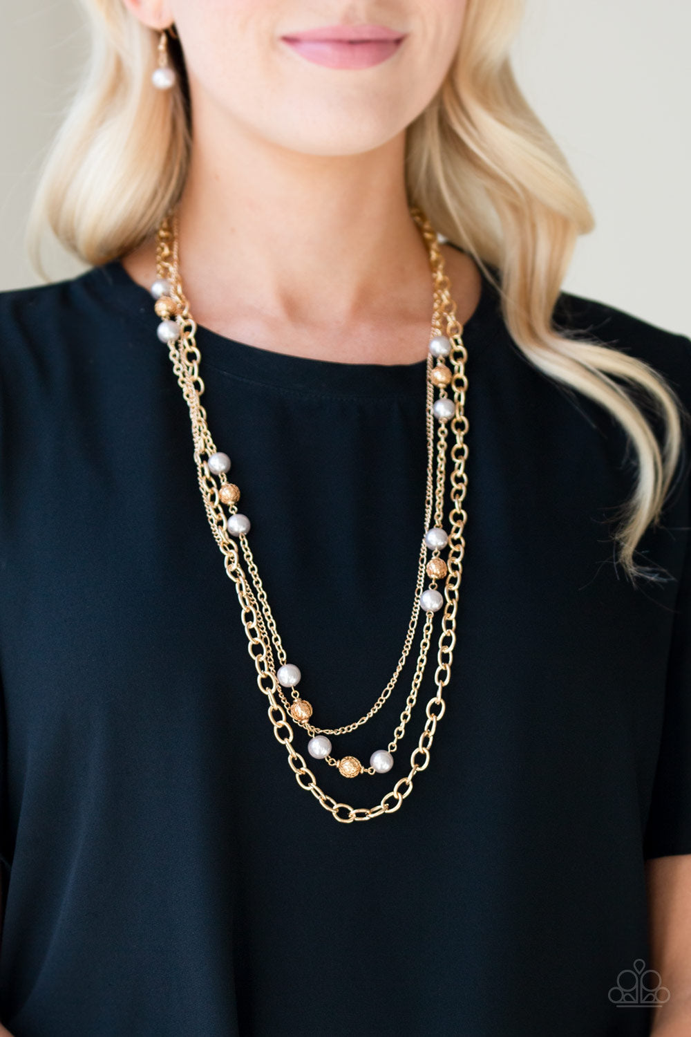 Paparazzi ♥ Classical Cadence - Gold ♥  Necklace