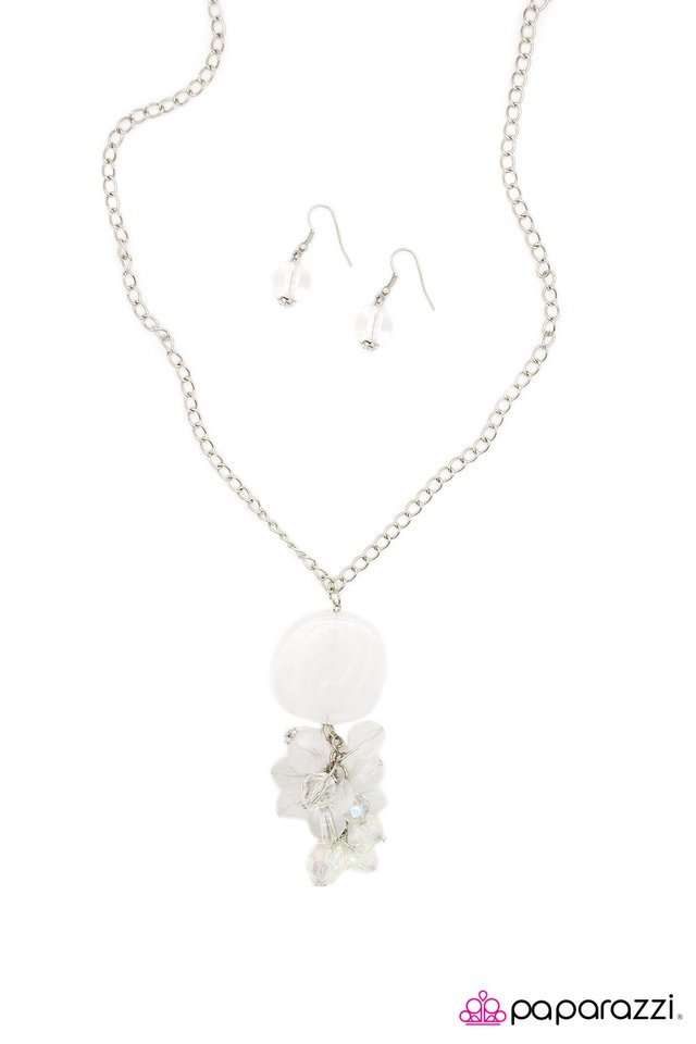 Paparazzi ♥ All Aglow - White ♥ Necklace