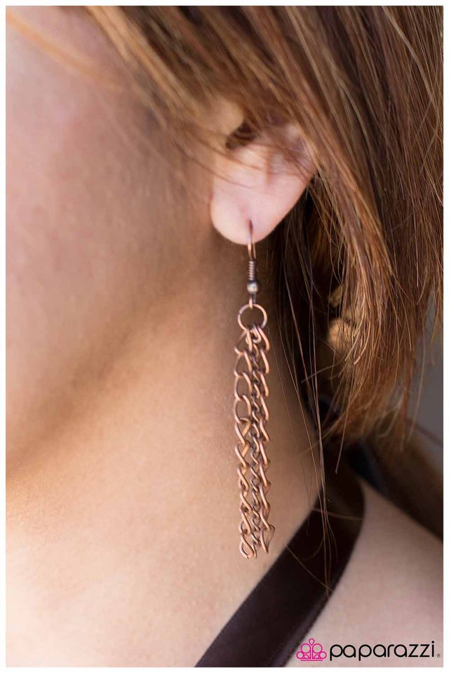 Paparazzi ♥ Delicately Dangerous - Copper ♥ Necklace