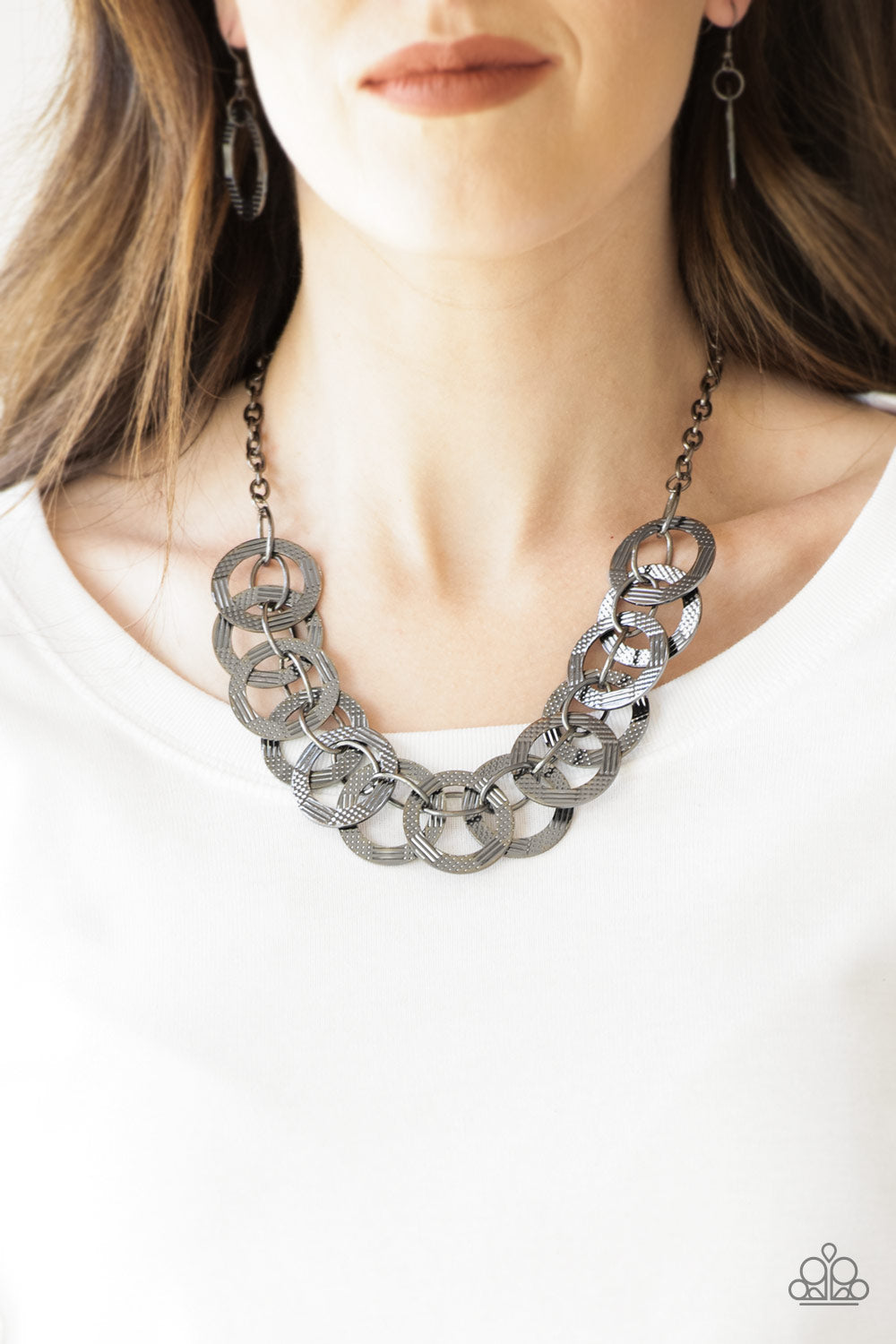 Paparazzi ♥ The Main Contender - Black ♥  Necklace