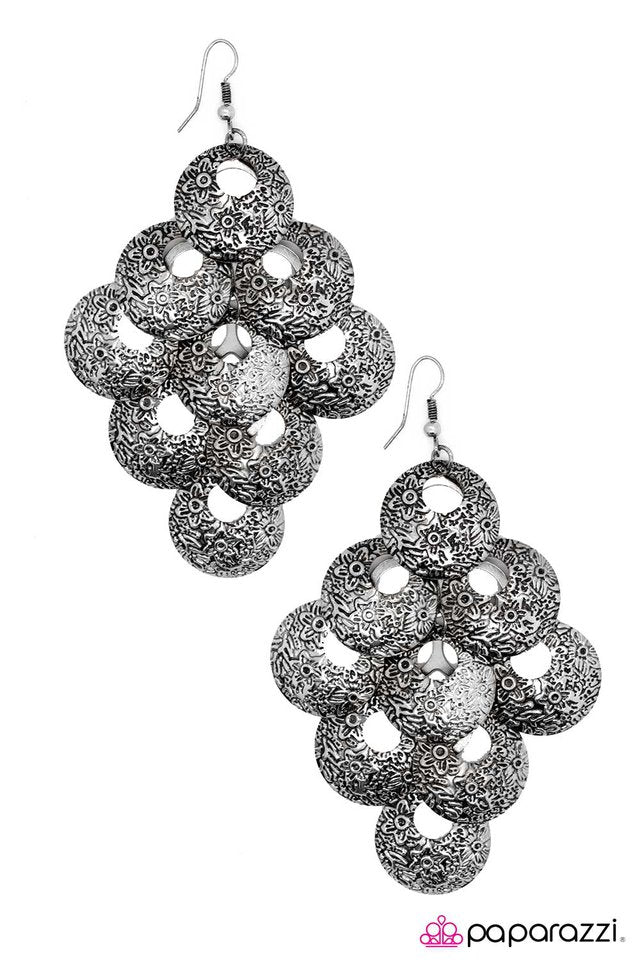 Paparazzi ♥ This Is Your Chance - Black ♥ Earrings