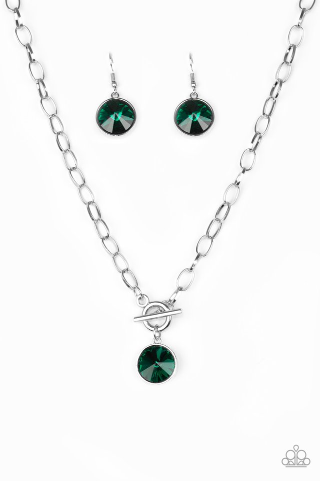 she-sparkles-on-green-p2re-grxx-142cn