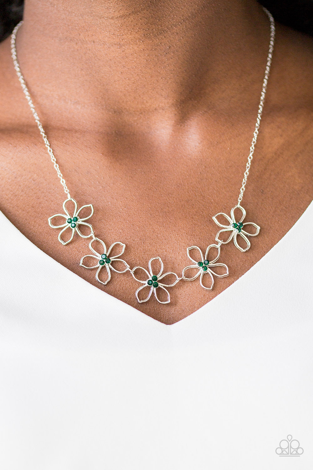 Paparazzi ♥ Hoppin Hibiscus - Green ♥  Necklace