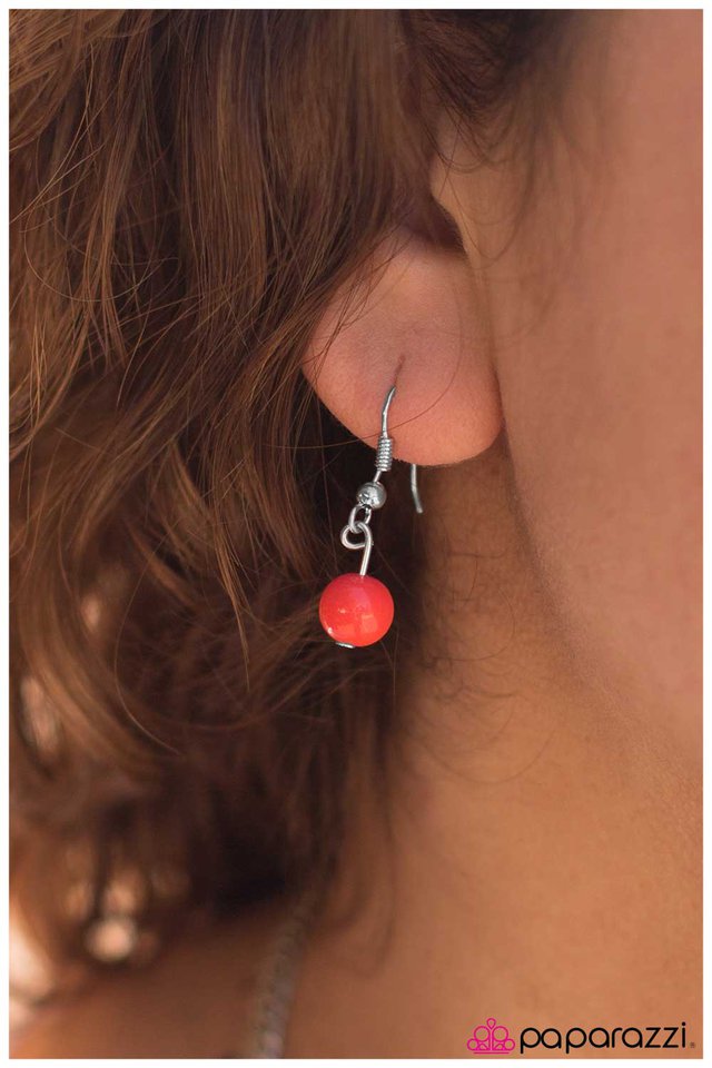 Paparazzi ♥ One Step At A Time - Red ♥ Necklace