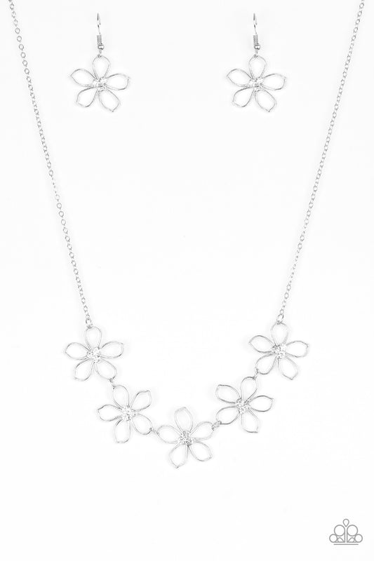 hoppin-hibiscus-white-p2wh-wtxx-224ej