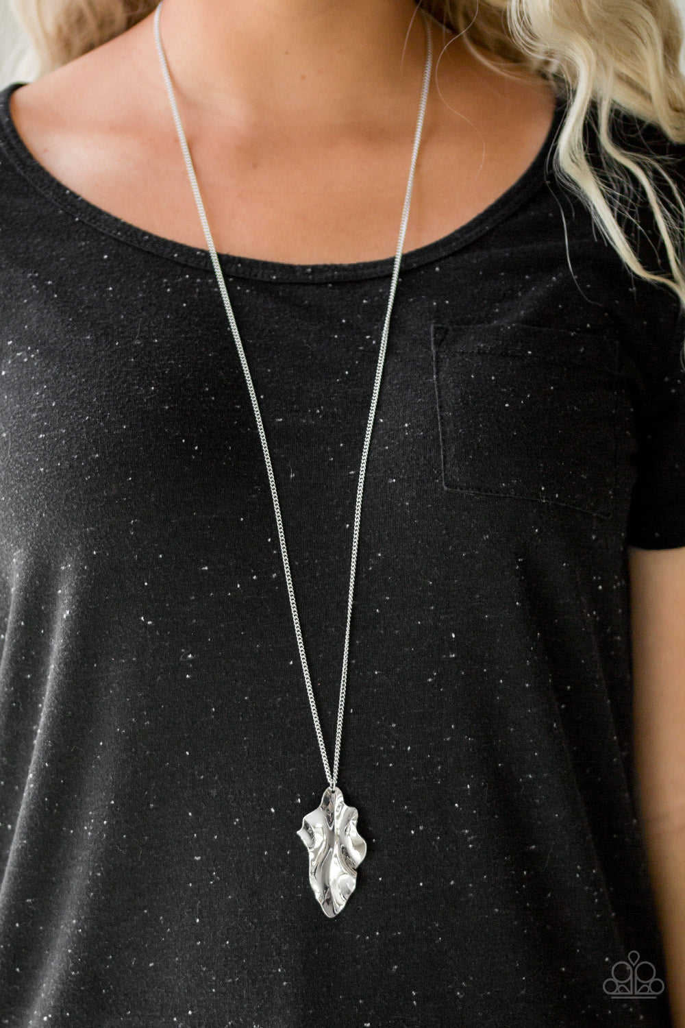 Paparazzi ♥ Fiercely Fall - Silver ♥  Necklace