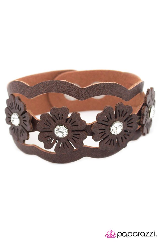 Paparazzi ♥ Seeds Of Sparkle - Brown ♥ Bracelet