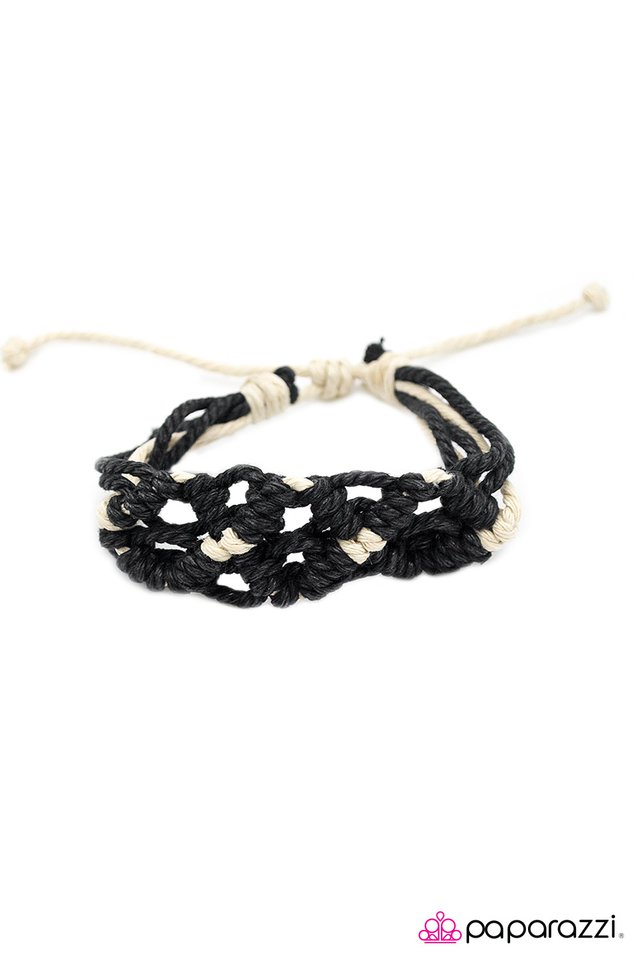Paparazzi ♥ Tight-Knit - Black ♥ Bracelet