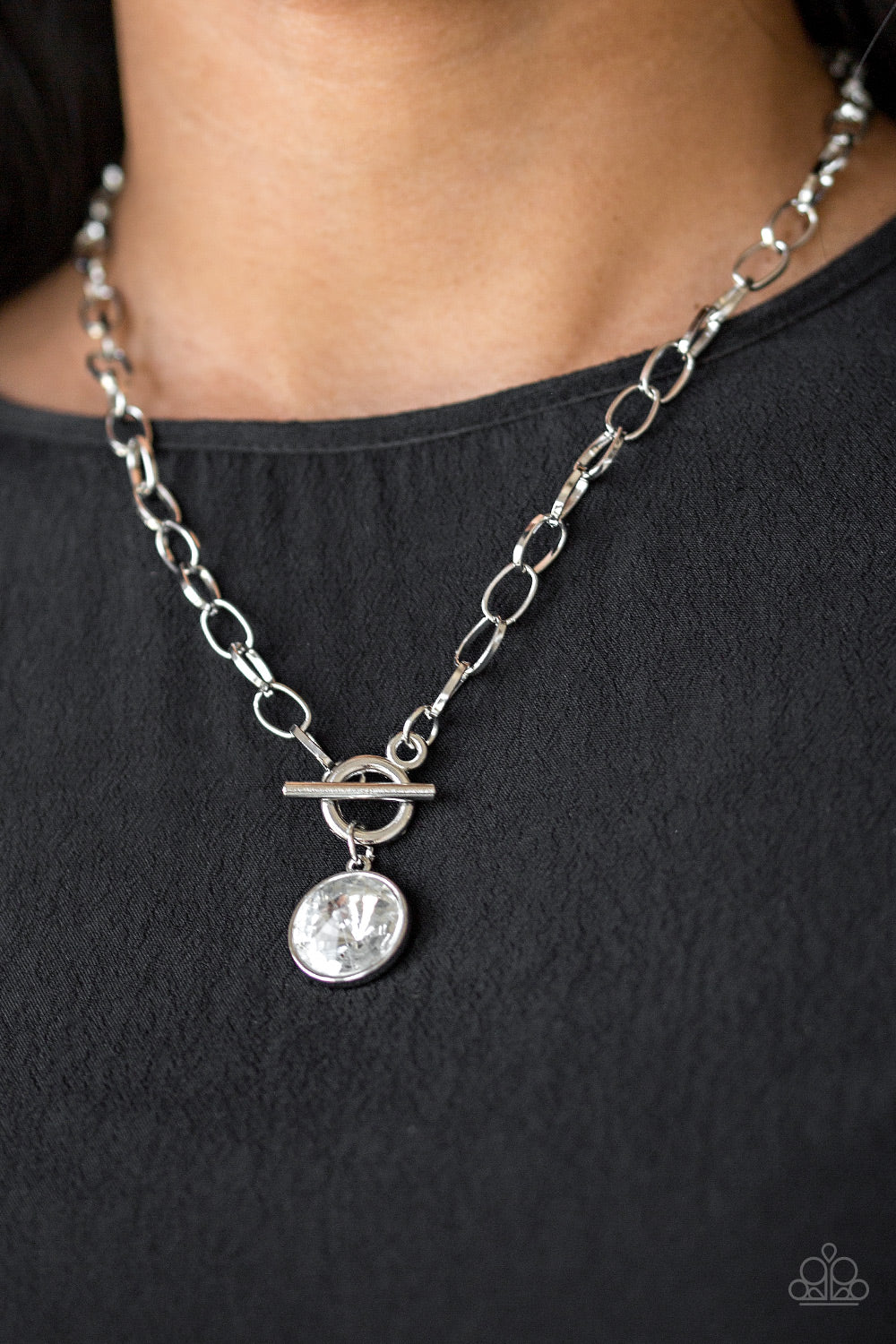 Paparazzi ♥ She Sparkles On - White ♥  Necklace