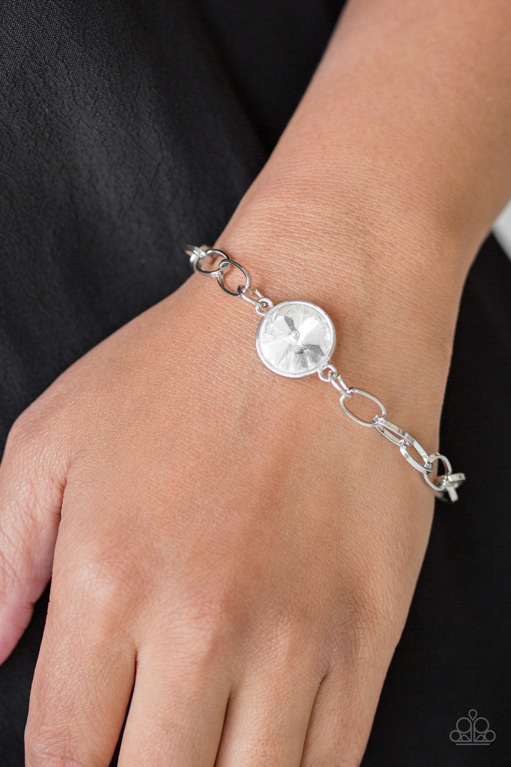 Paparazzi ♥ All Aglitter - White ♥  Bracelet