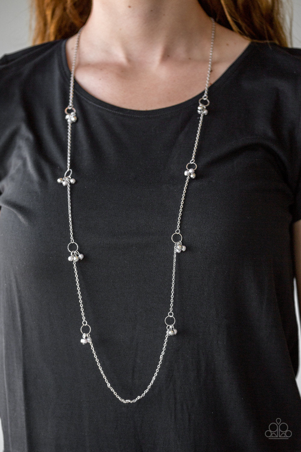 Paparazzi ♥ House Party Posh - Silver ♥  Necklace