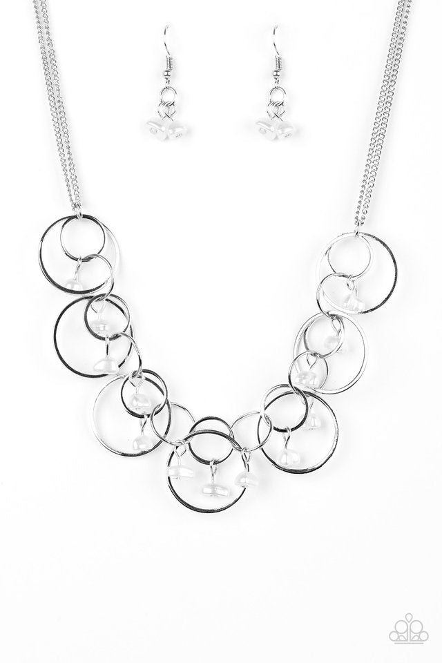 seafront-scene-white-p2re-wtxx-360xx