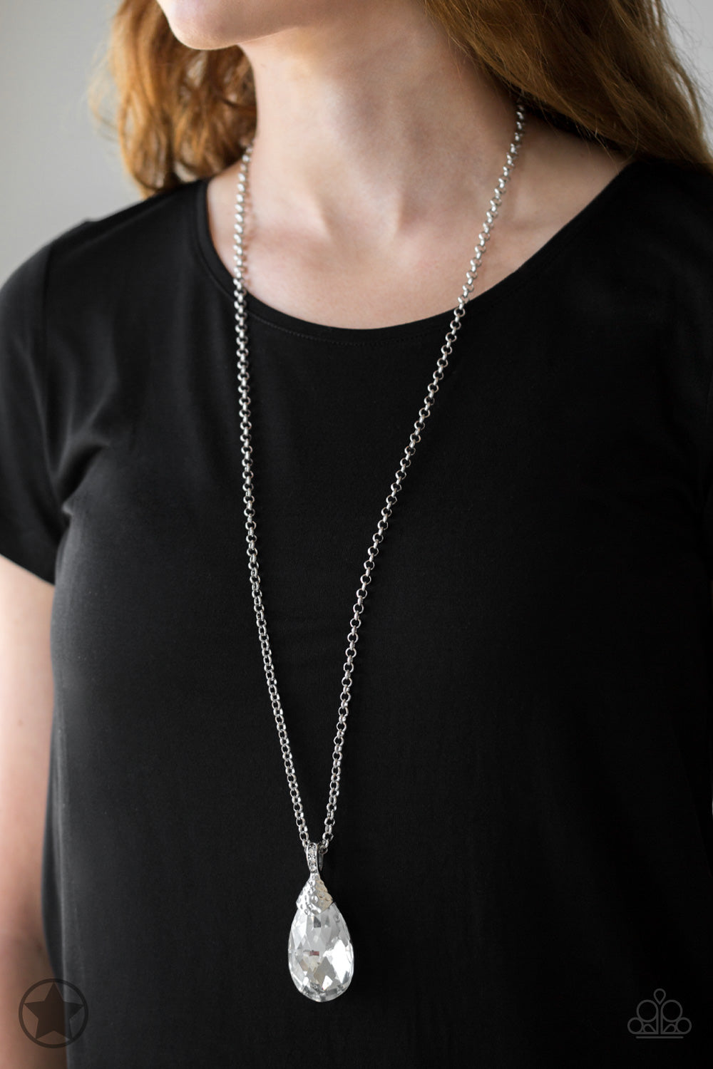 Paparazzi ♥ Spellbinding Sparkle - White ♥  Necklace