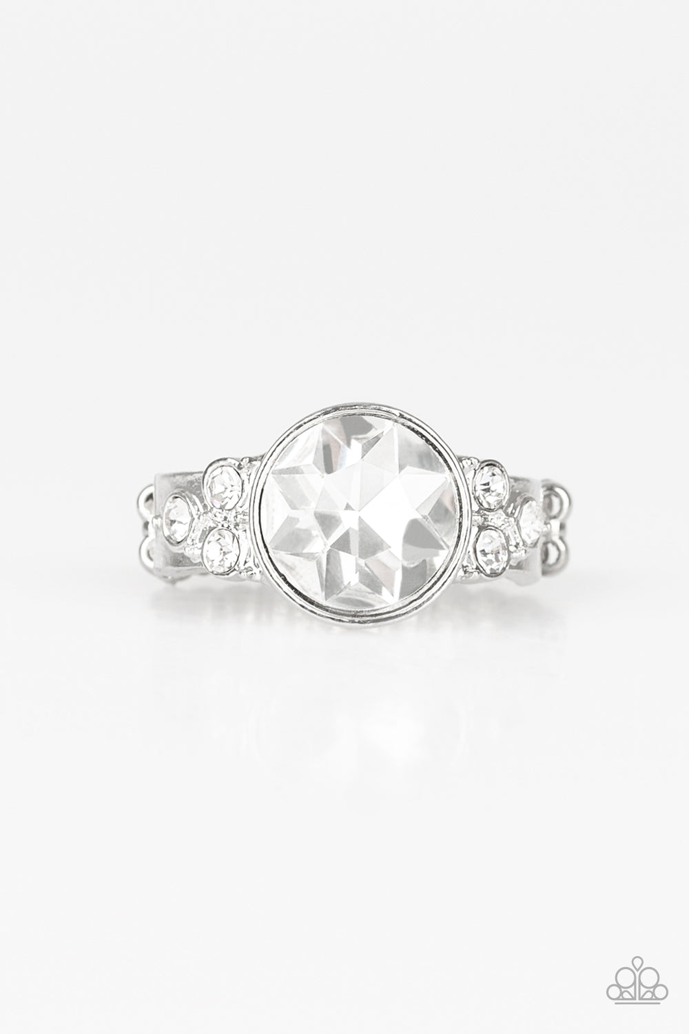 poshly-pampered-white-p4re-wtxx-296xx