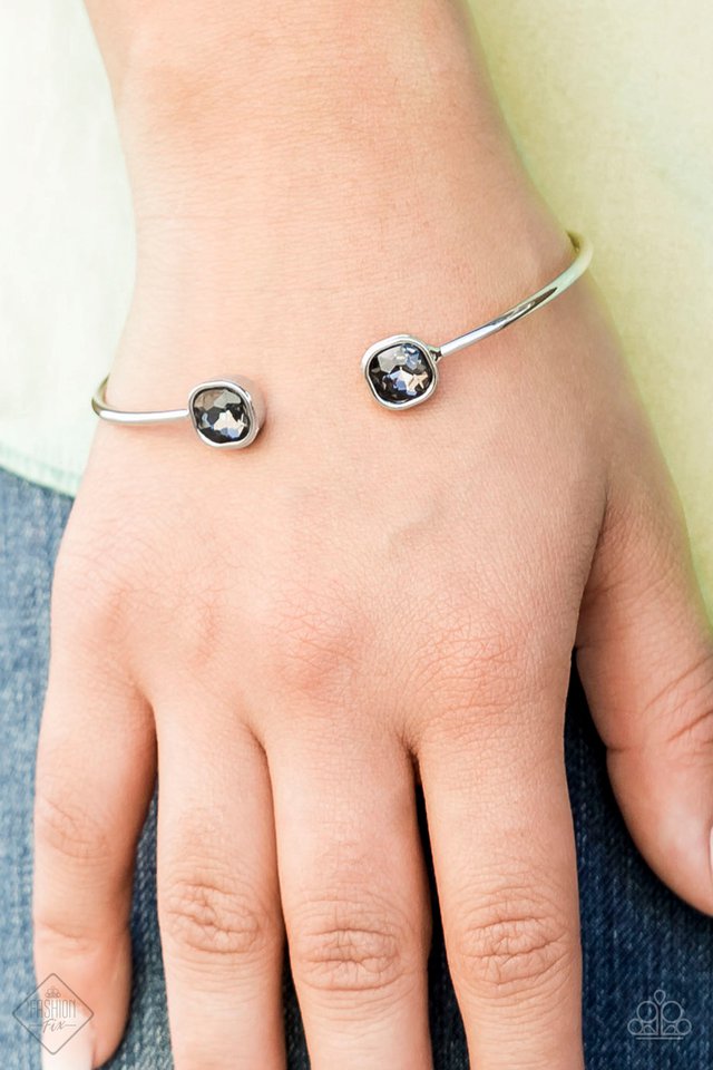 Paparazzi ♥ Totally Traditional ♥ Bracelet