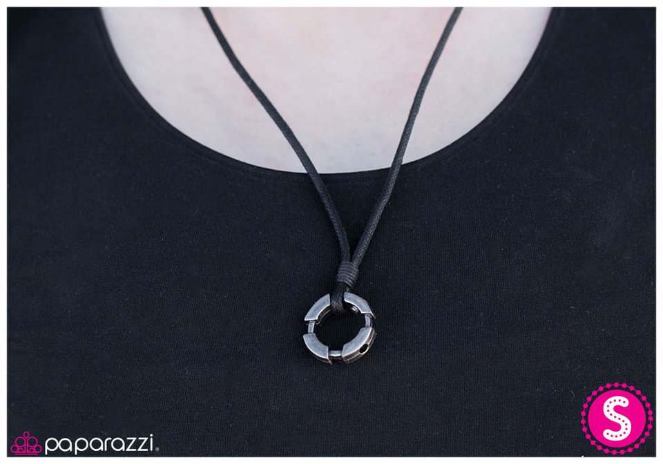 every-move-you-make-p2ur-bkxx-001ld