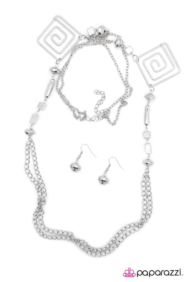 Paparazzi ♥ Down the Rabbit Hole - Silver ♥ Necklace