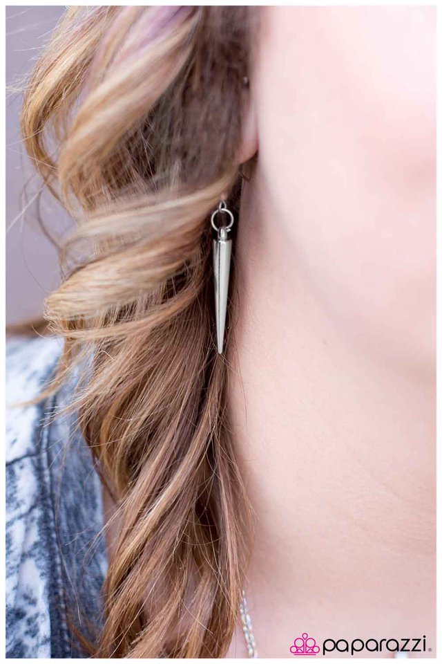 Paparazzi ♥ Fatal Attraction - Silver ♥ Necklace