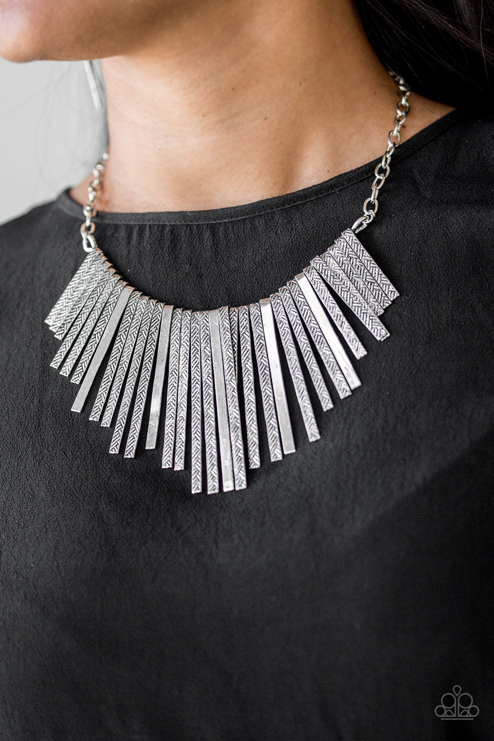 Paparazzi ♥ Welcome To The Pack - Silver ♥  Necklace